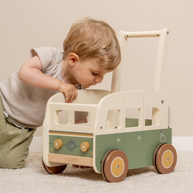 Chariot de marche en bois - van vintage