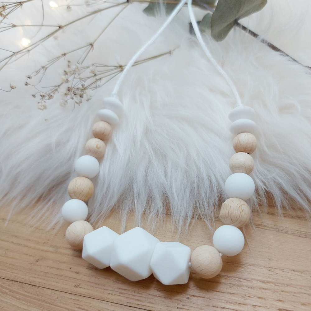 Collier de portage / allaitement - blanc