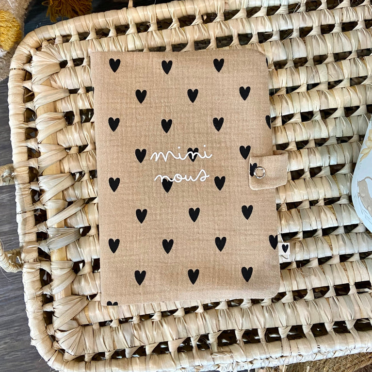 Protège carnet de santé - coeur beige