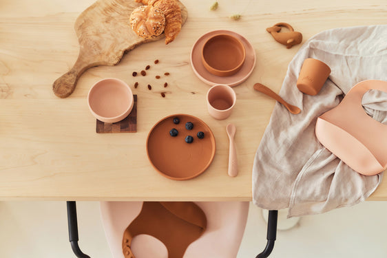 Set de table bébé Silicone - Caramel - 4 Unités