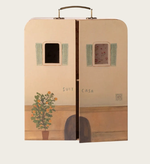 Maison SuitCasa, Petite sœur et petit frère souris