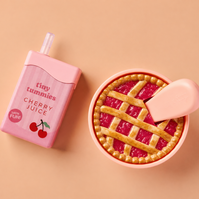Bol de tarte aux cerises et jus de cerise