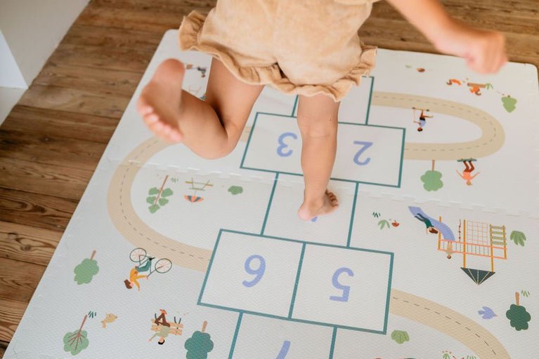 tapis puzzel, boîte de rangement & mini maison - Marelle