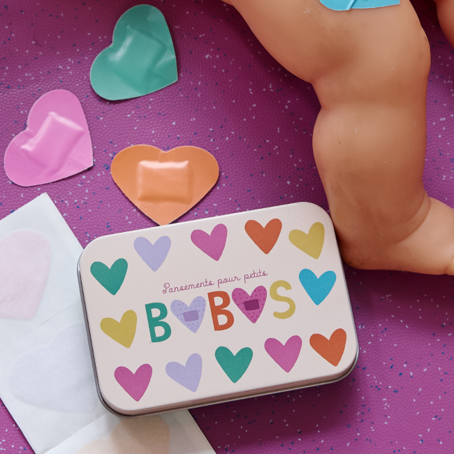 Boîte de 24 pansements cœurs multicolores